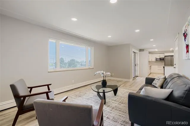 960 S Arbutus Street Denver, CO 80228