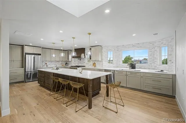 16920 E Easter Avenue Foxfield, CO 80016