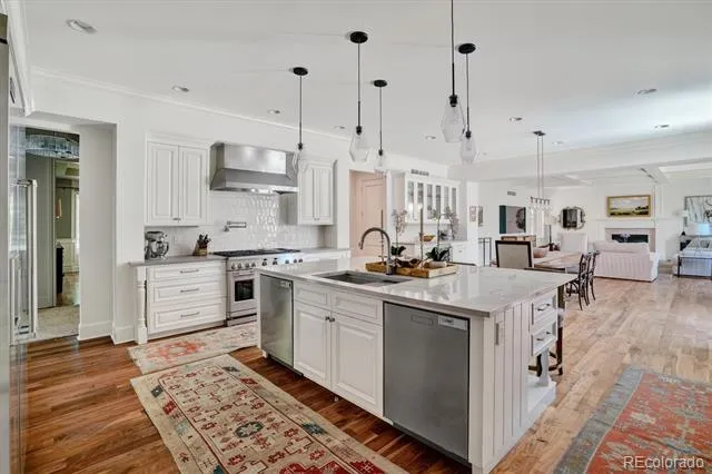 211 S Cherry Street Denver, CO 80246