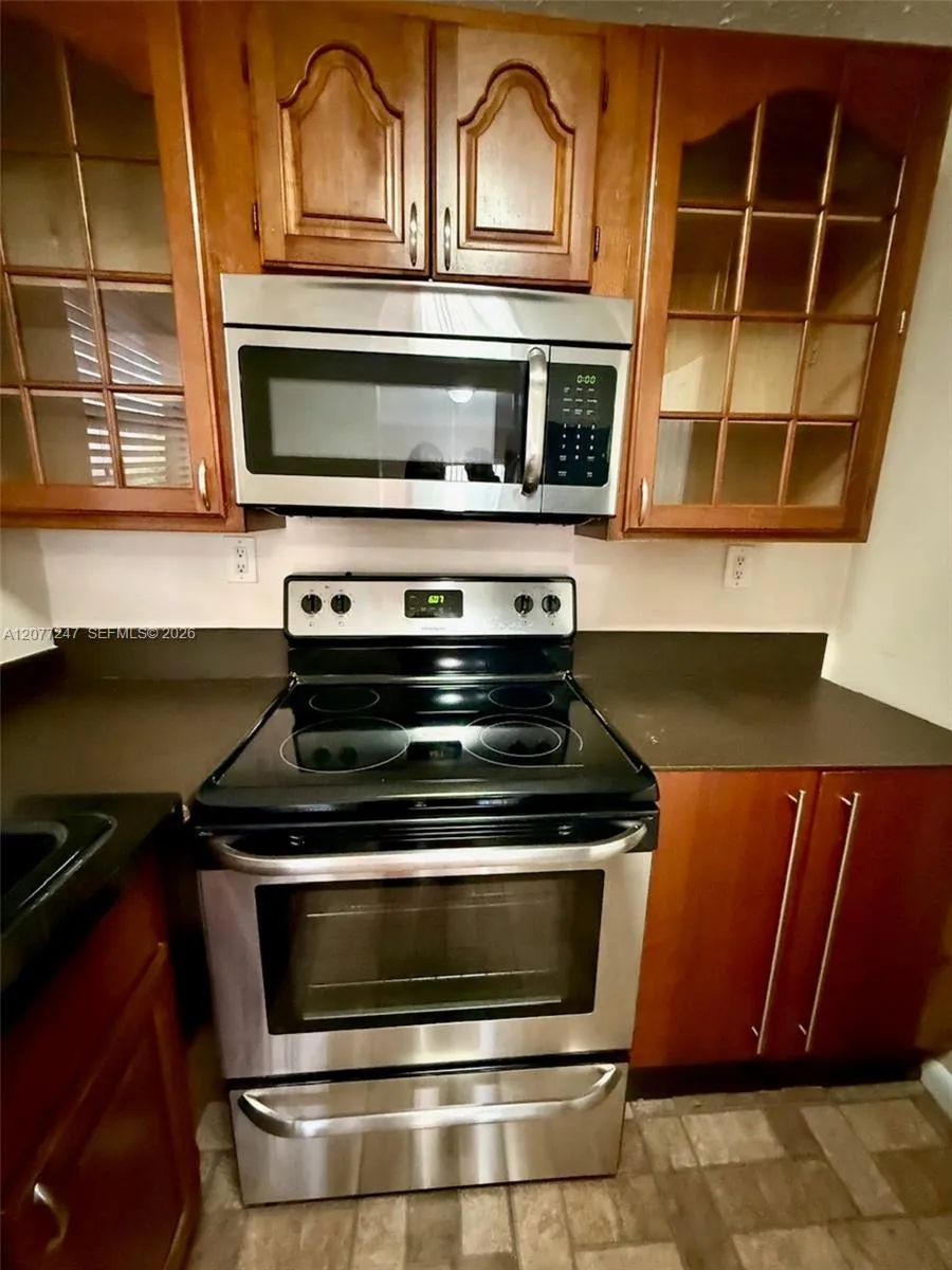1121 SW 122nd Ave #107-2 Miami, FL 33184