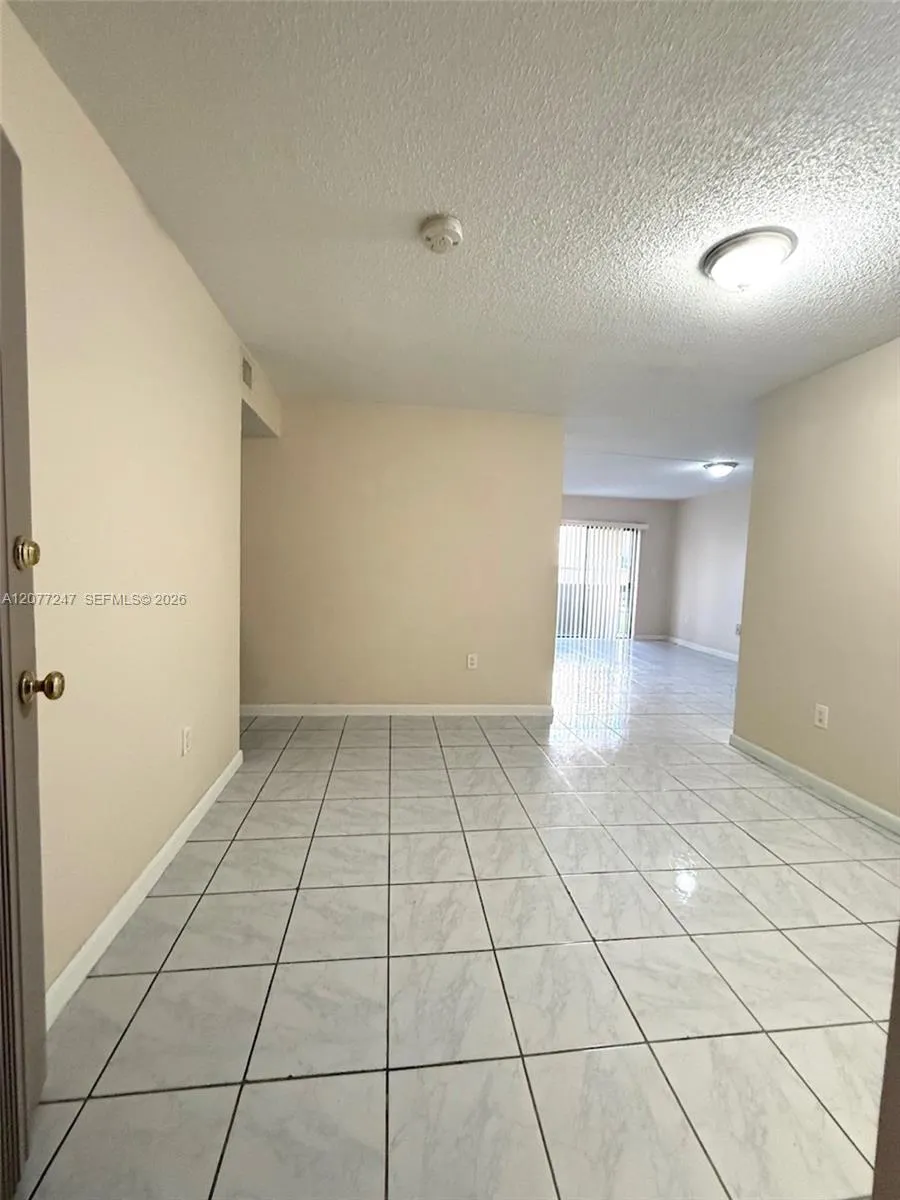 1121 SW 122nd Ave #107-2 Miami, FL 33184