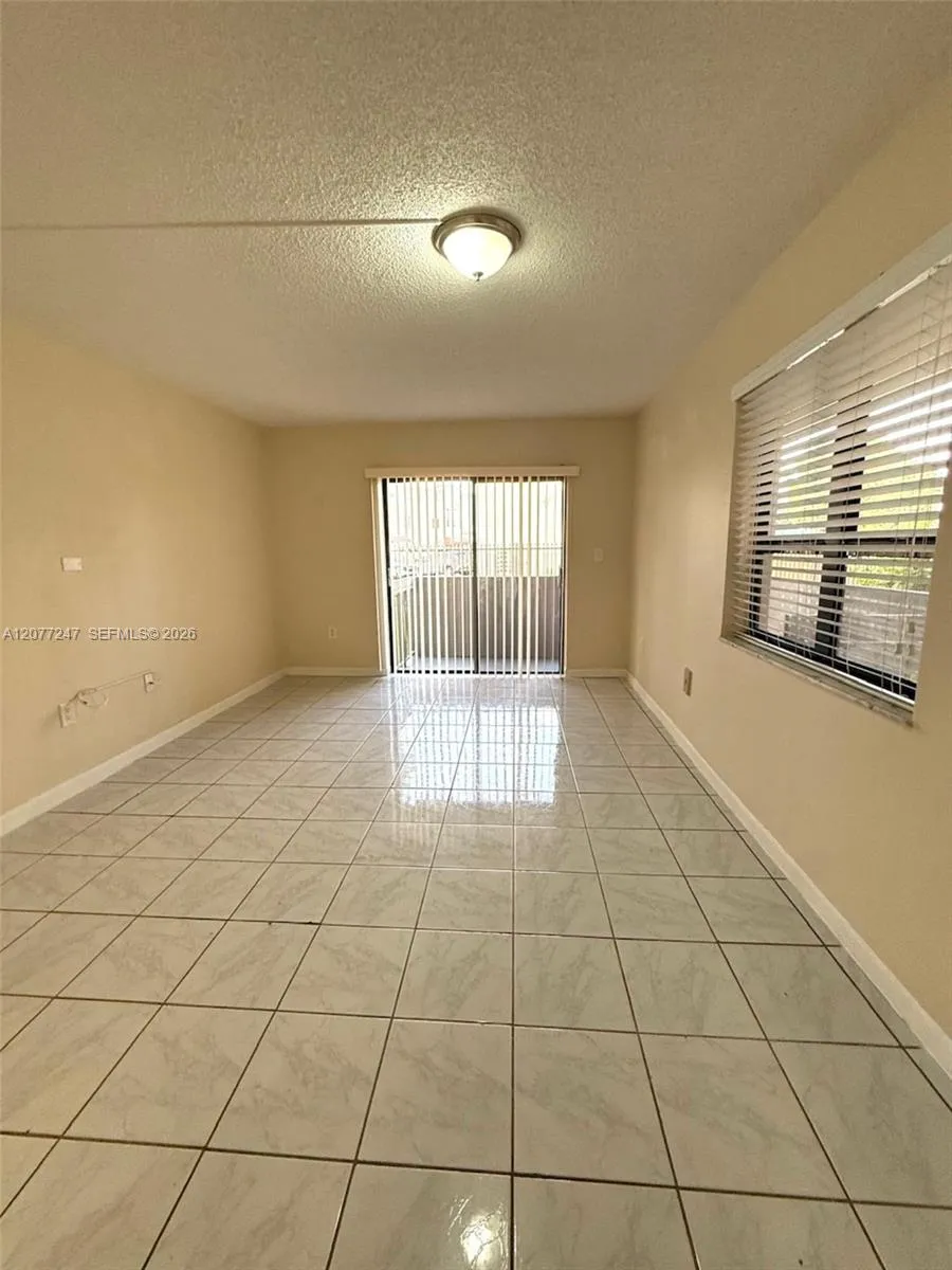 1121 SW 122nd Ave #107-2 Miami, FL 33184