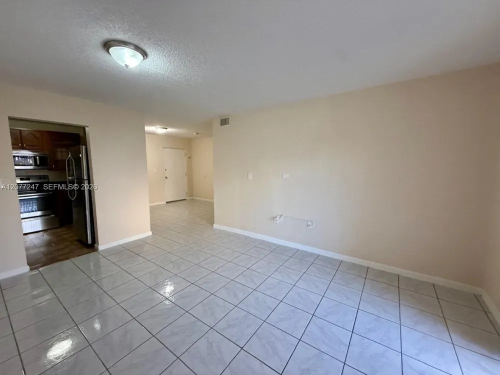 1121 SW 122nd Ave #107-2 Miami, FL 33184