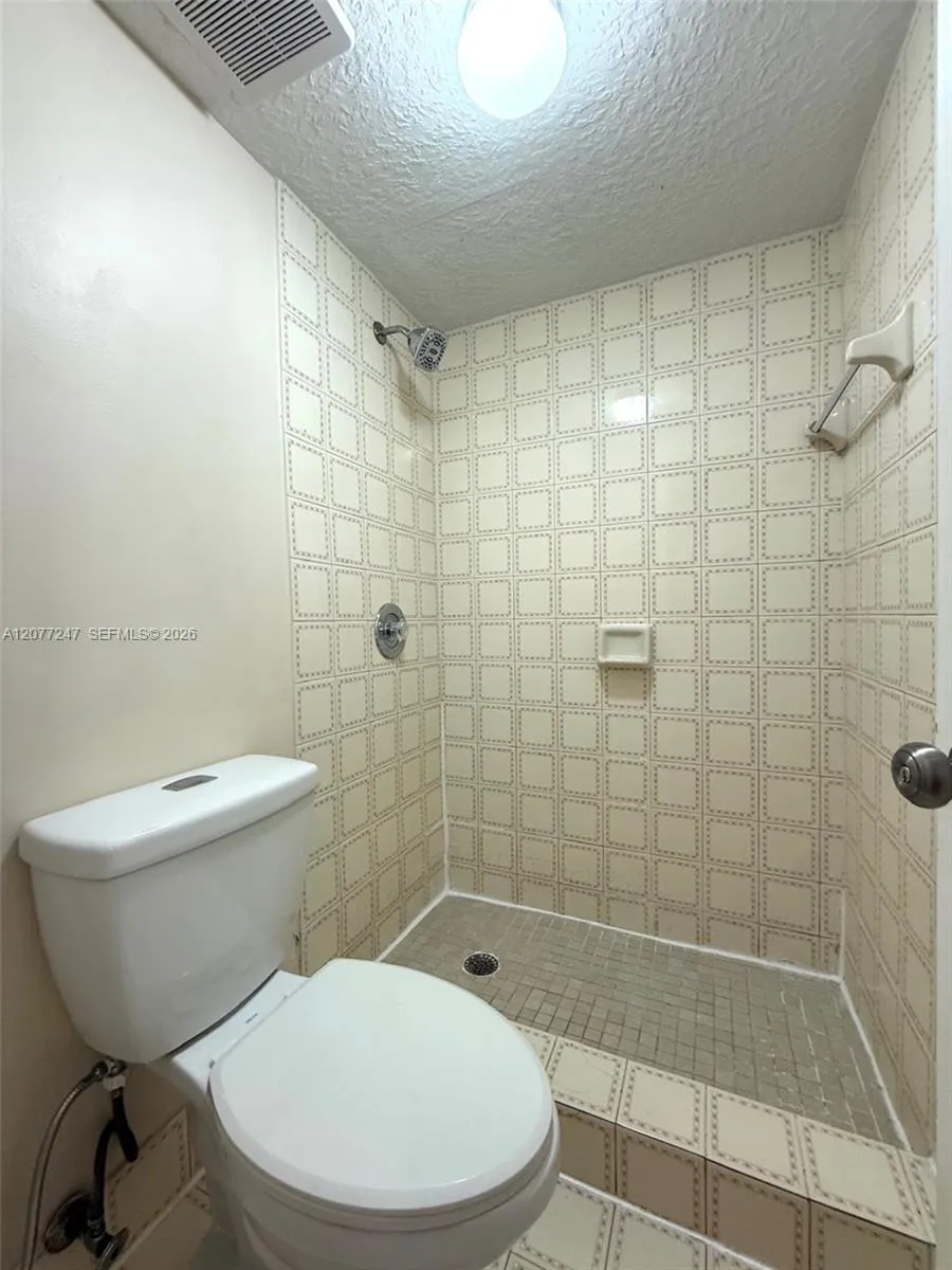 1121 SW 122nd Ave #107-2 Miami, FL 33184