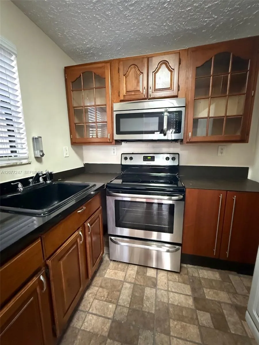 1121 SW 122nd Ave #107-2 Miami, FL 33184