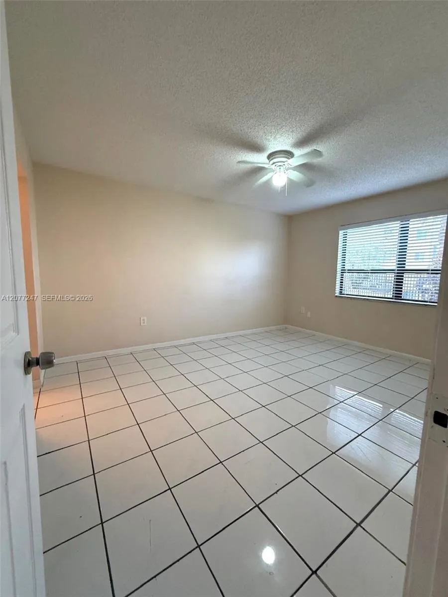 1121 SW 122nd Ave #107-2 Miami, FL 33184