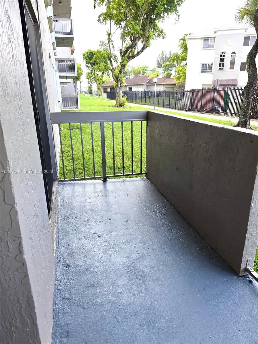 1121 SW 122nd Ave #107-2 Miami, FL 33184