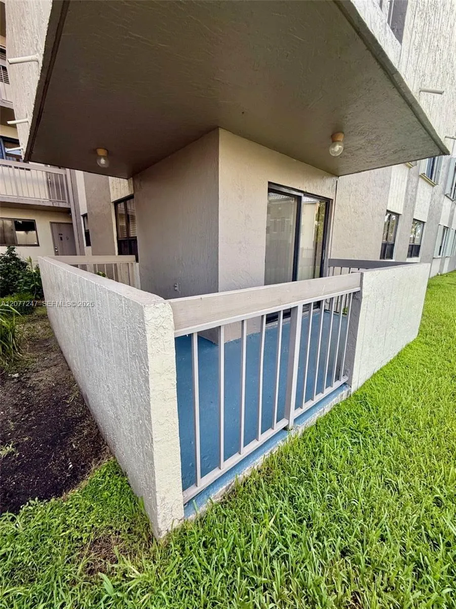 1121 SW 122nd Ave #107-2 Miami, FL 33184
