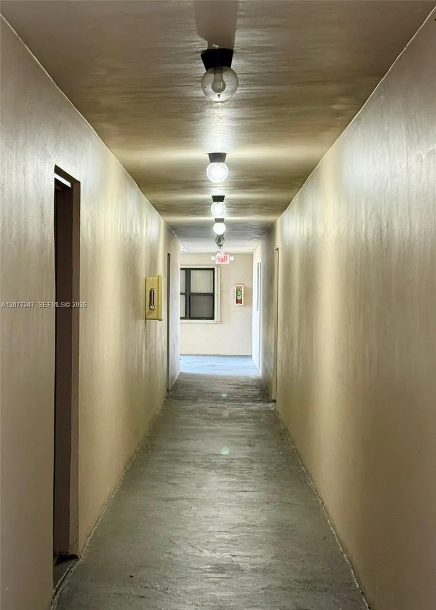 1121 SW 122nd Ave #107-2 Miami, FL 33184