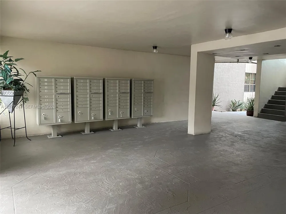 1121 SW 122nd Ave #107-2 Miami, FL 33184
