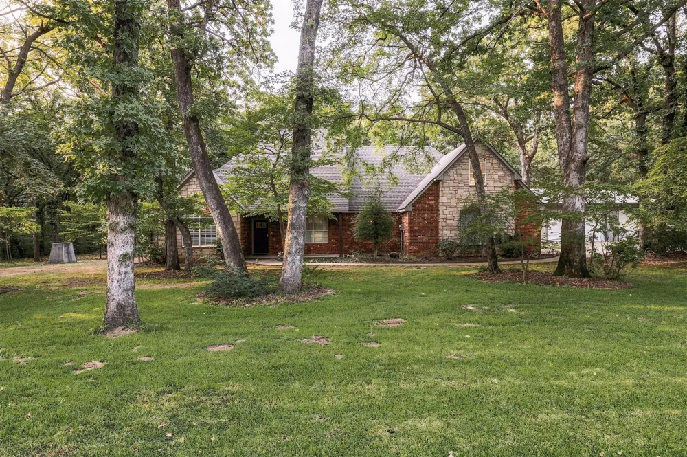 205 Thousand Oaks Cartwright, OK 74731