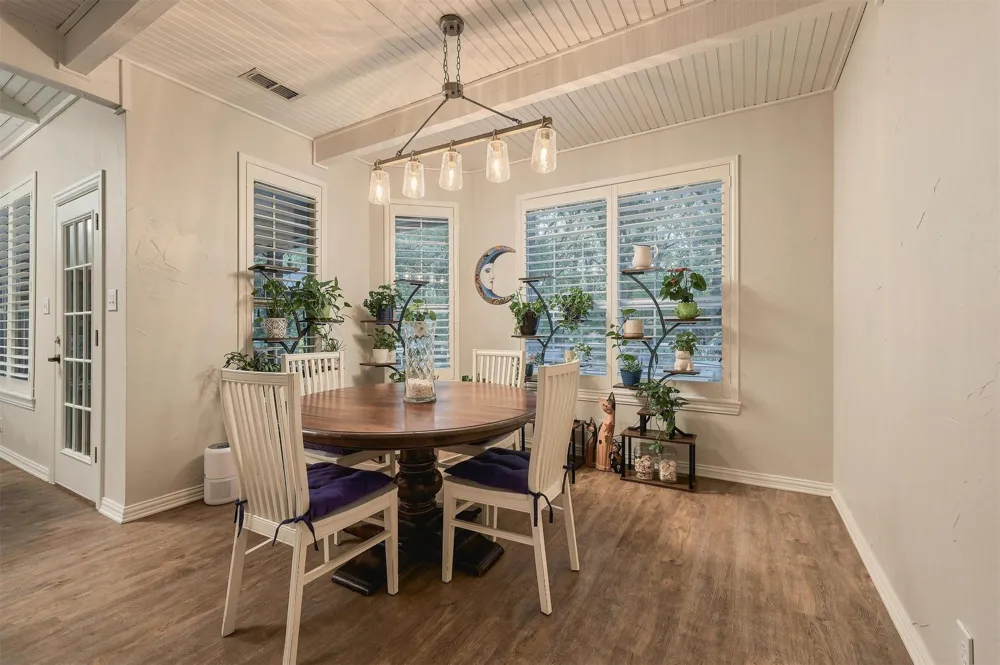 205 Thousand Oaks Cartwright, OK 74731