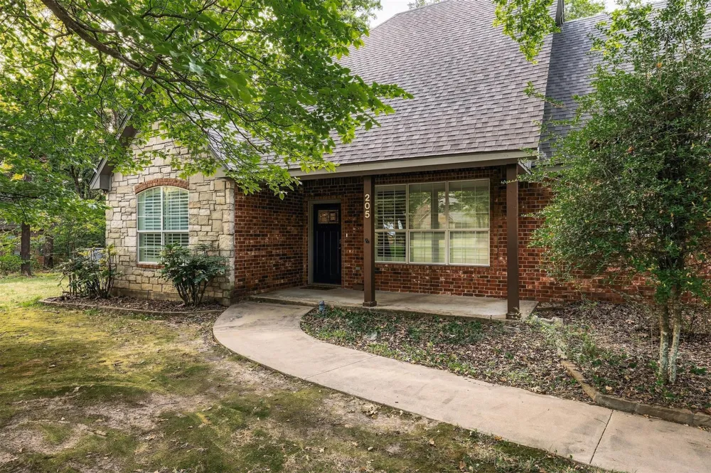 205 Thousand Oaks Cartwright, OK 74731