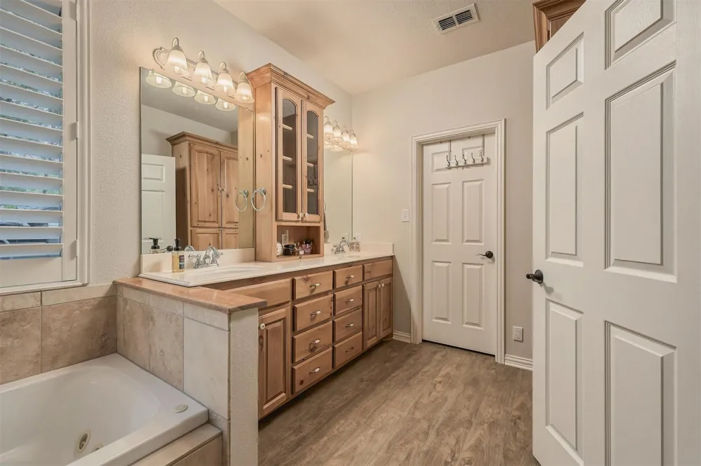 205 Thousand Oaks Cartwright, OK 74731