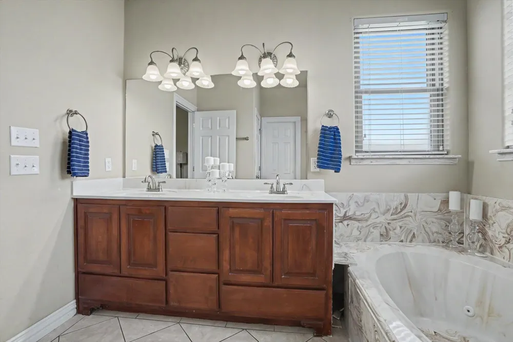 1300 E Canton Street Broken Arrow, OK 74012