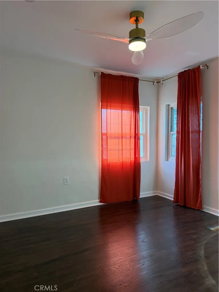8995 Alexander South Gate, CA 90280