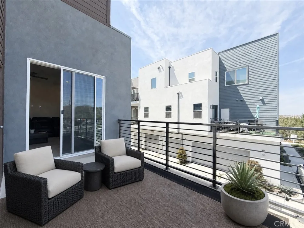 107 Sash Irvine, CA 92618
