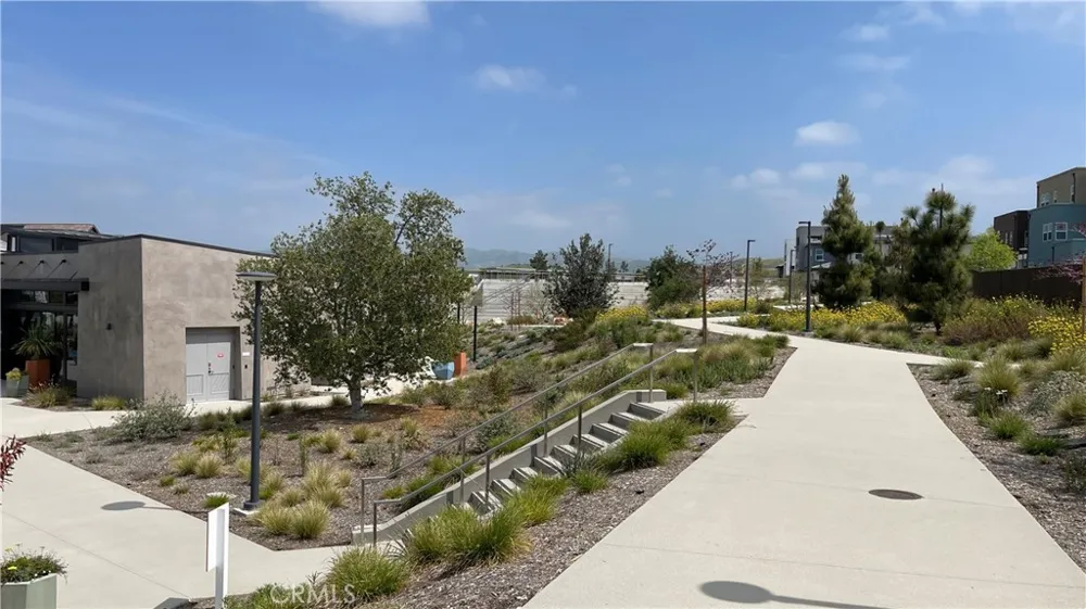 107 Sash Irvine, CA 92618