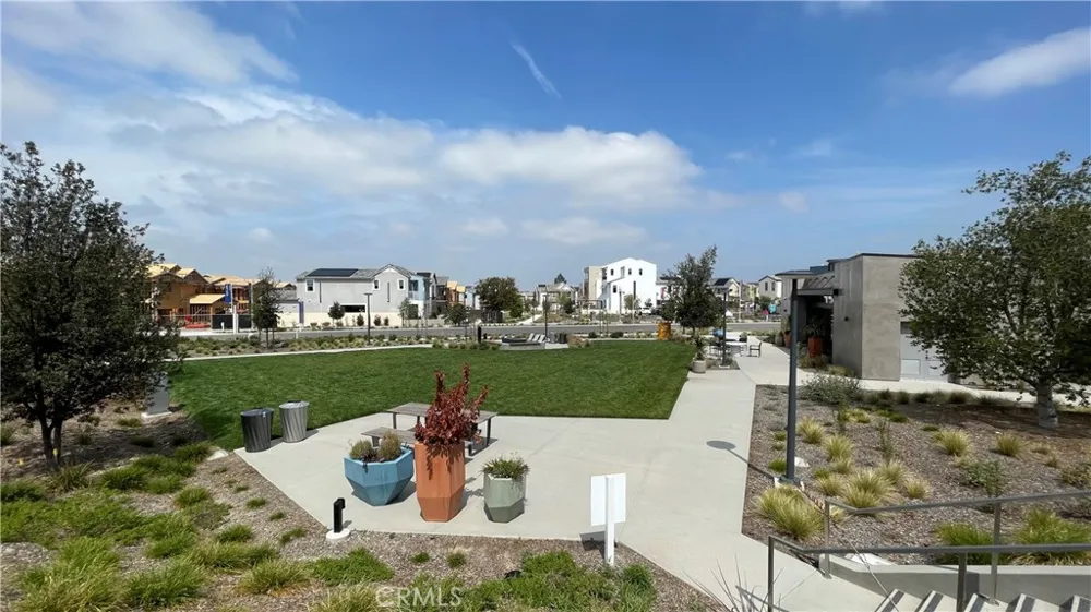 107 Sash Irvine, CA 92618