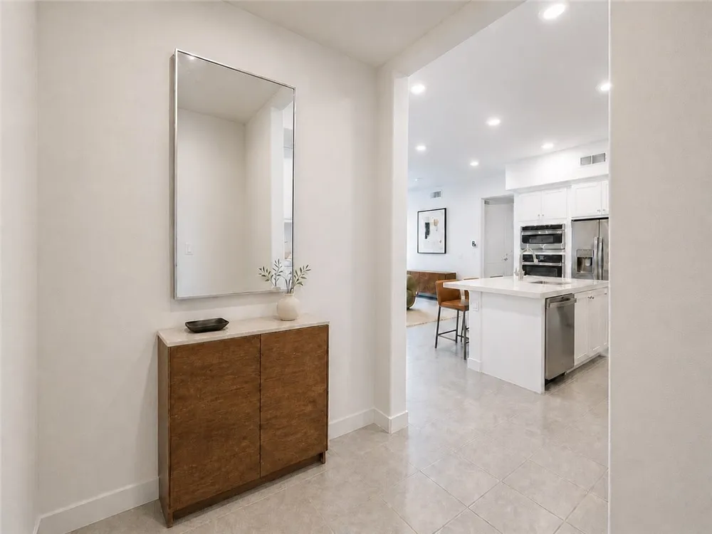 107 Sash Irvine, CA 92618