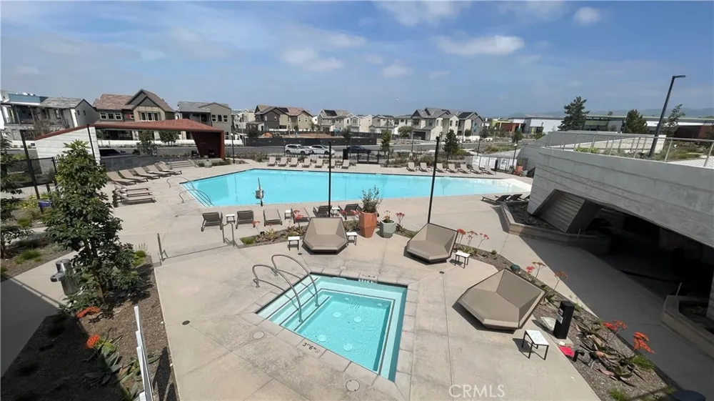 107 Sash Irvine, CA 92618