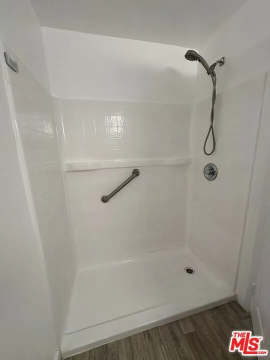 21400 Burbank Boulevard #202 Woodland Hills, CA 91367