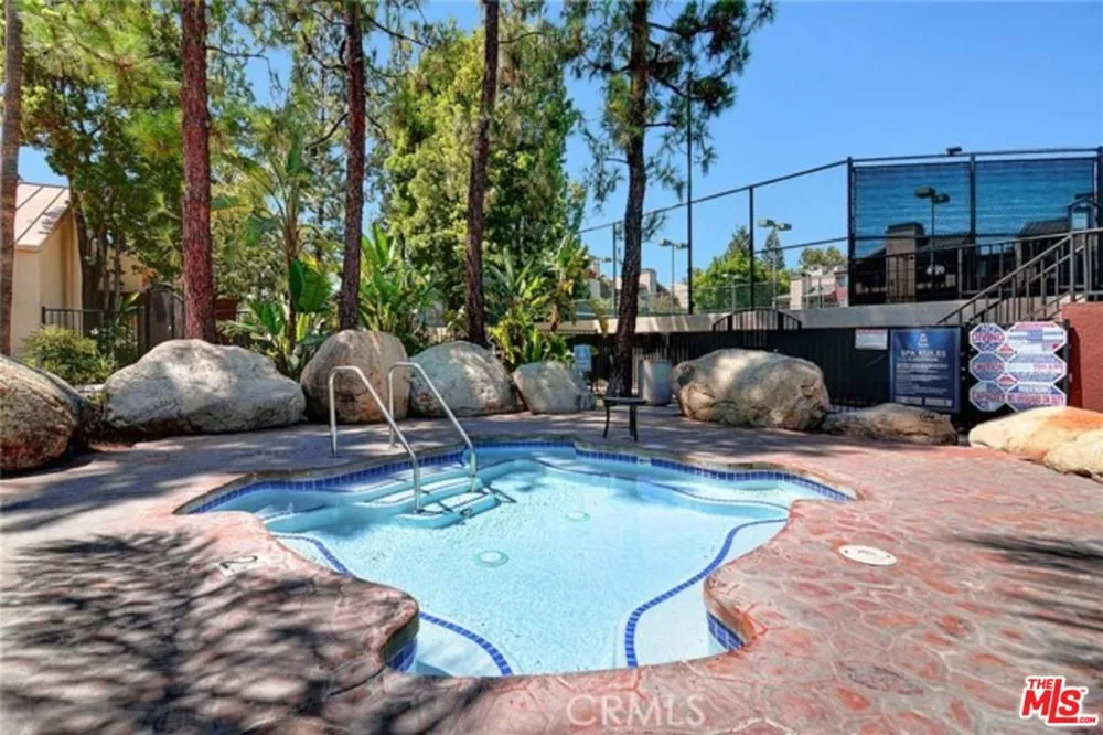 21400 Burbank Boulevard #202 Woodland Hills, CA 91367