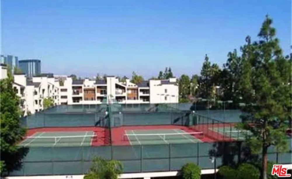 21400 Burbank Boulevard #202 Woodland Hills, CA 91367