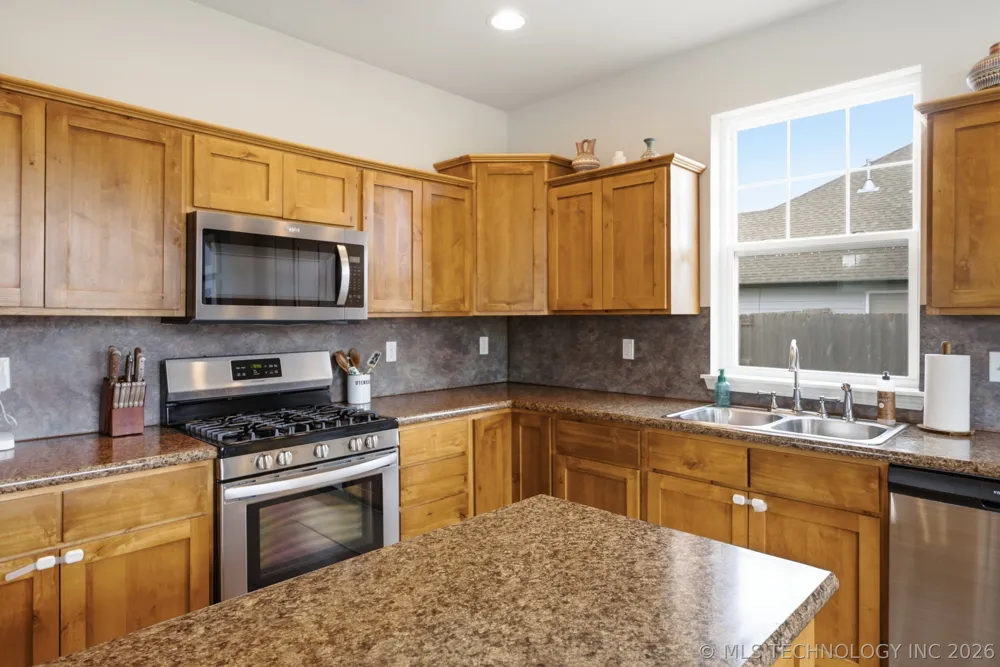 310 Tribute Trail Chouteau, OK 74337