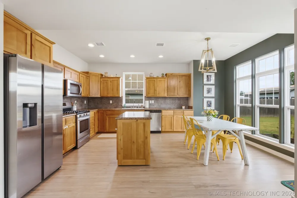 310 Tribute Trail Chouteau, OK 74337