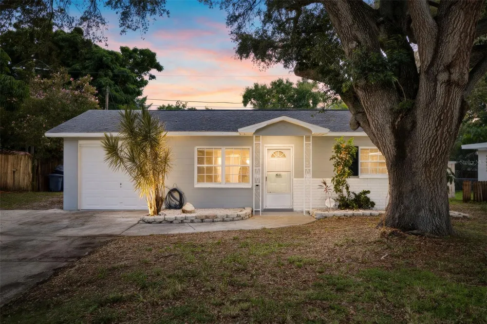 5392 44TH AVENUE St Petersburg, FL 33709