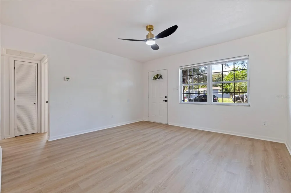 5392 44TH AVENUE St Petersburg, FL 33709