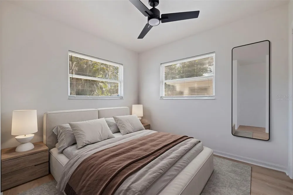 5392 44TH AVENUE St Petersburg, FL 33709