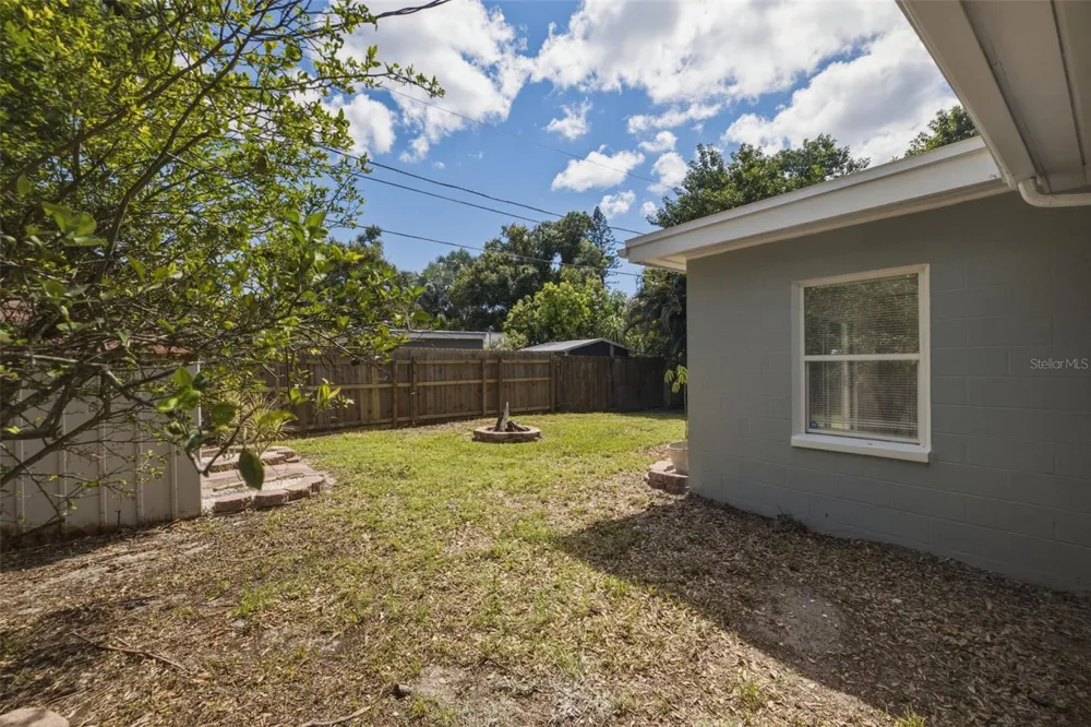 5392 44TH AVENUE St Petersburg, FL 33709