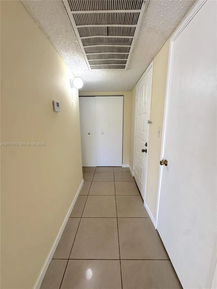 3287 Coral Lake Dr #3287 Coral Springs, FL 33065