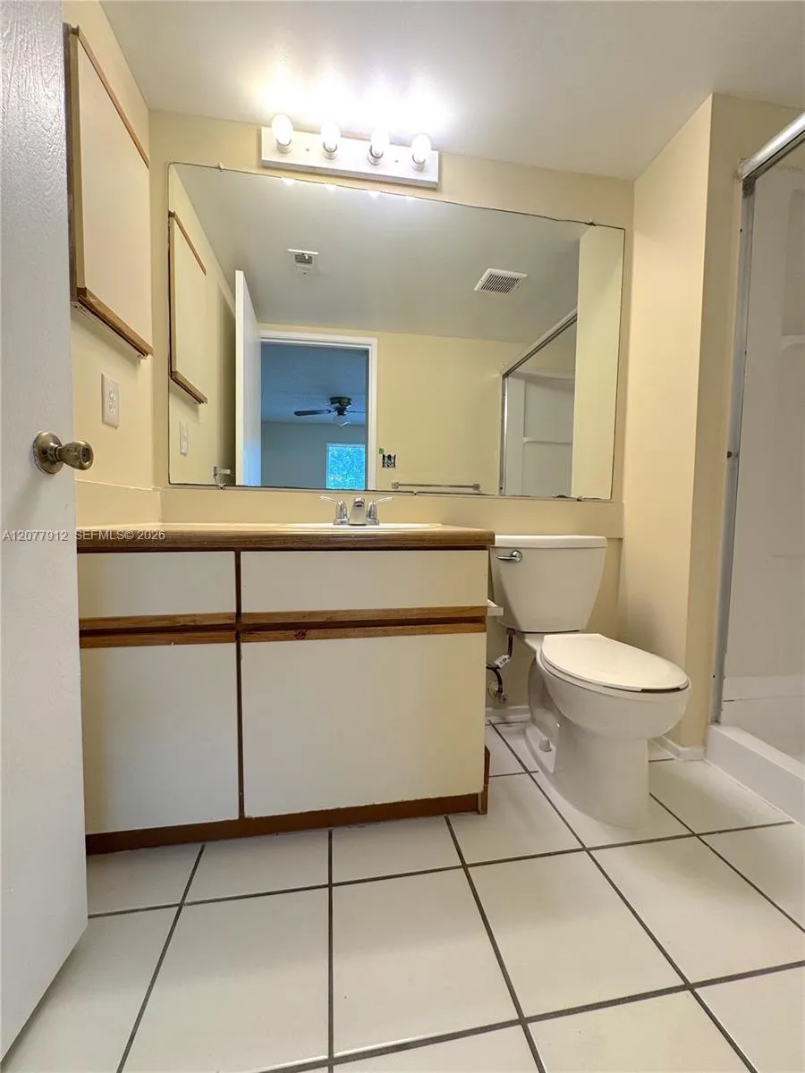 3287 Coral Lake Dr #3287 Coral Springs, FL 33065