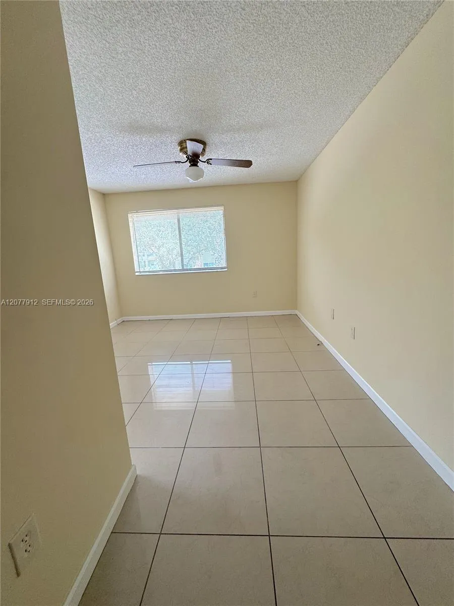 3287 Coral Lake Dr #3287 Coral Springs, FL 33065