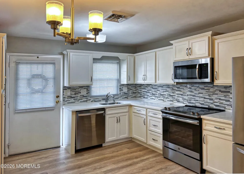 801 Balmoral Court Lakewood, NJ 08701