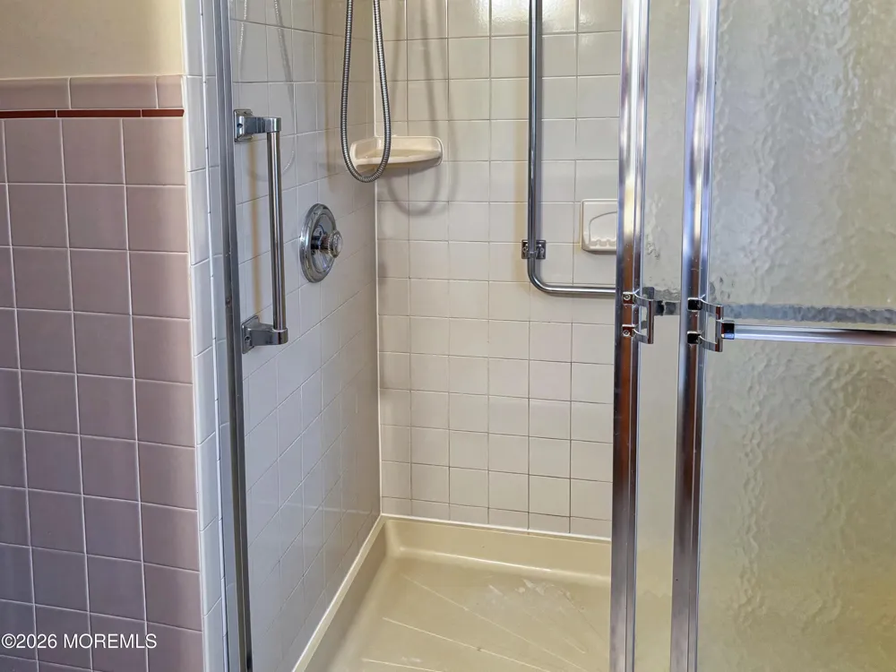 801 Balmoral Court Lakewood, NJ 08701