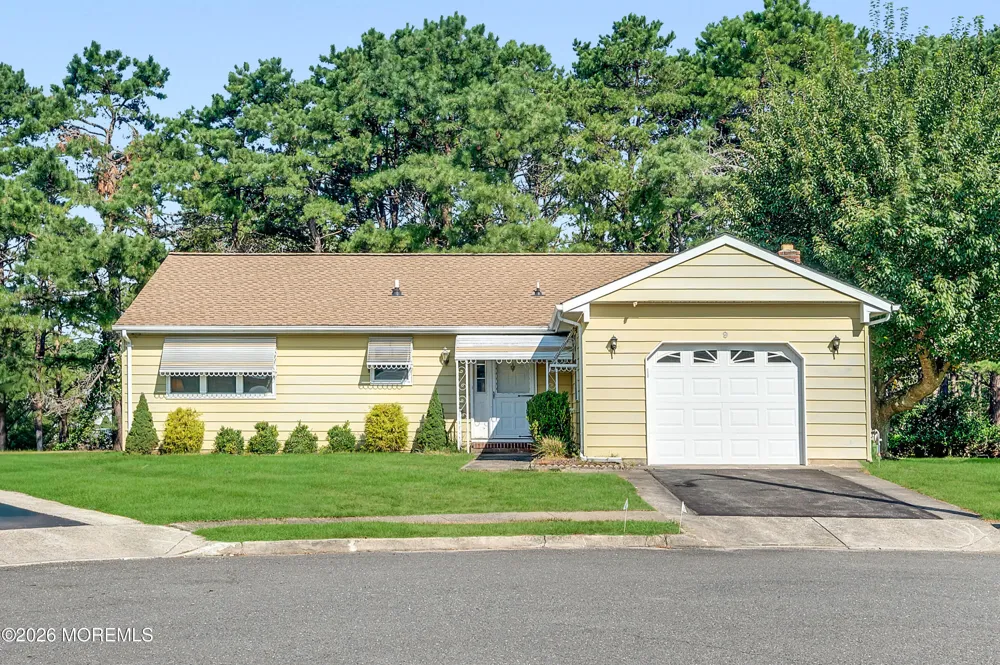 9 San Carlos Court Toms River, NJ 08757