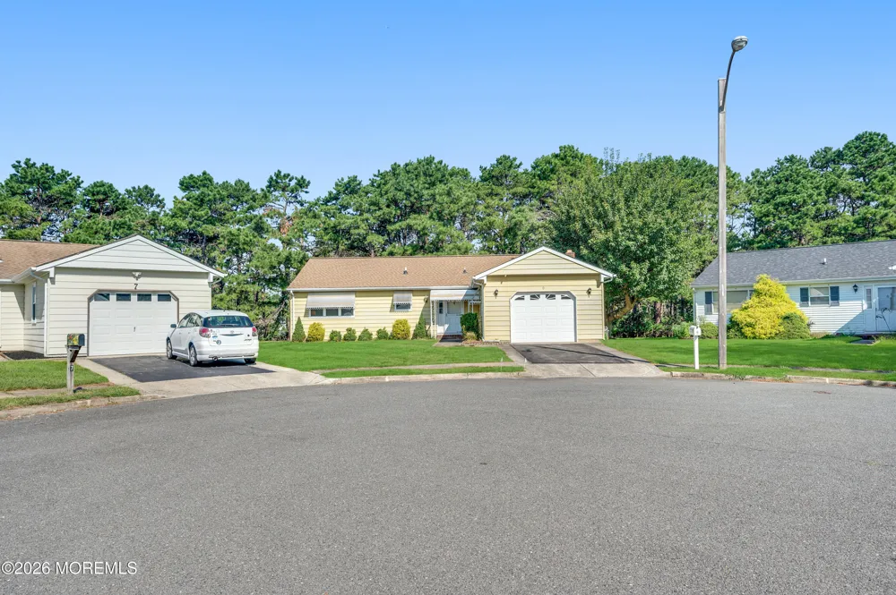 9 San Carlos Court Toms River, NJ 08757