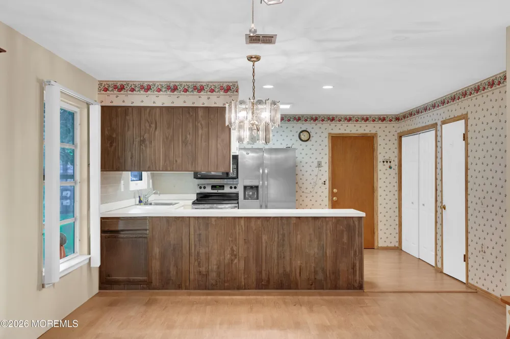 9 San Carlos Court Toms River, NJ 08757