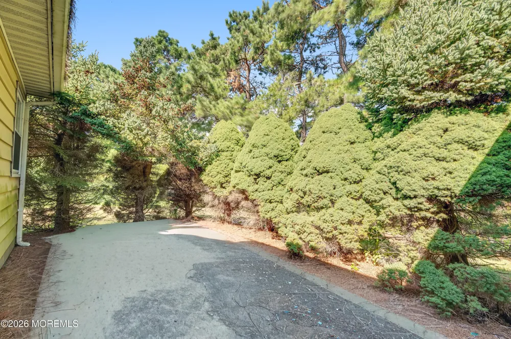 9 San Carlos Court Toms River, NJ 08757