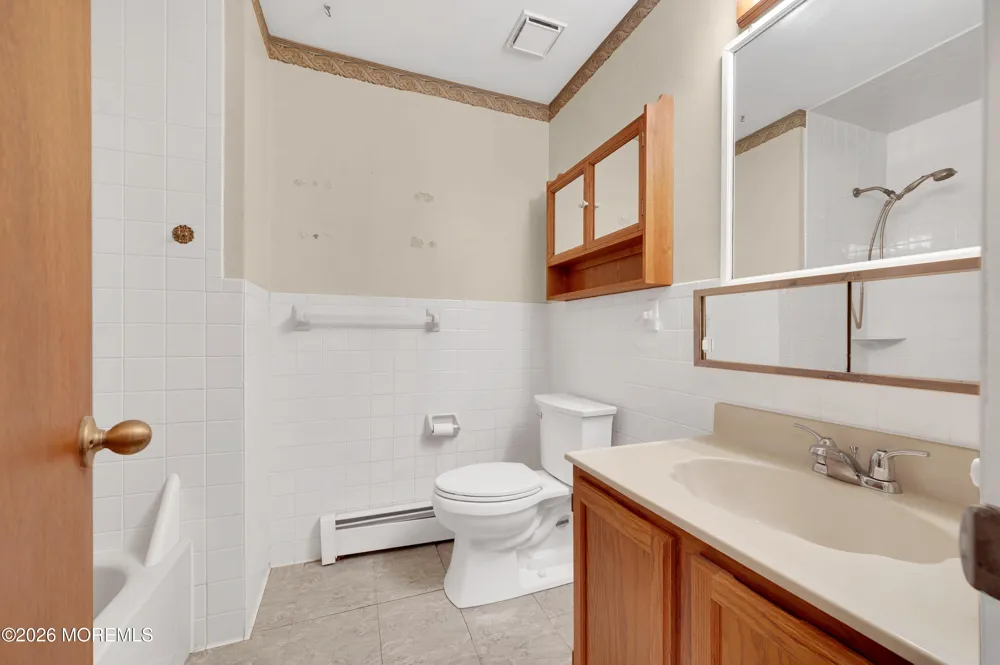 9 San Carlos Court Toms River, NJ 08757