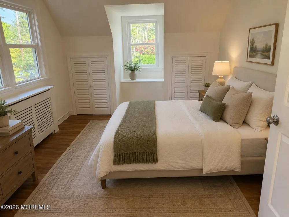 5 E Lincoln Circle Red Bank, NJ 07701