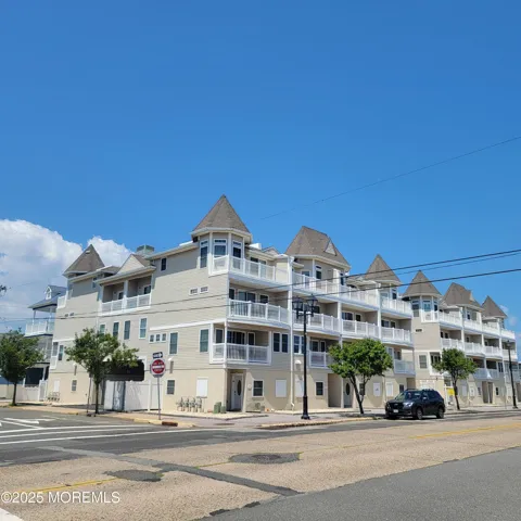 1301 Boulevard #1