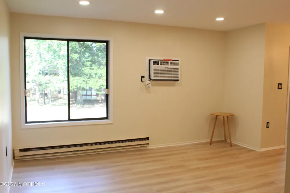 7 Pine Cluster Circle #J Manalapan, NJ 07726
