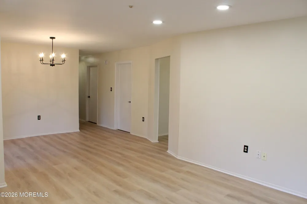 7 Pine Cluster Circle #J Manalapan, NJ 07726