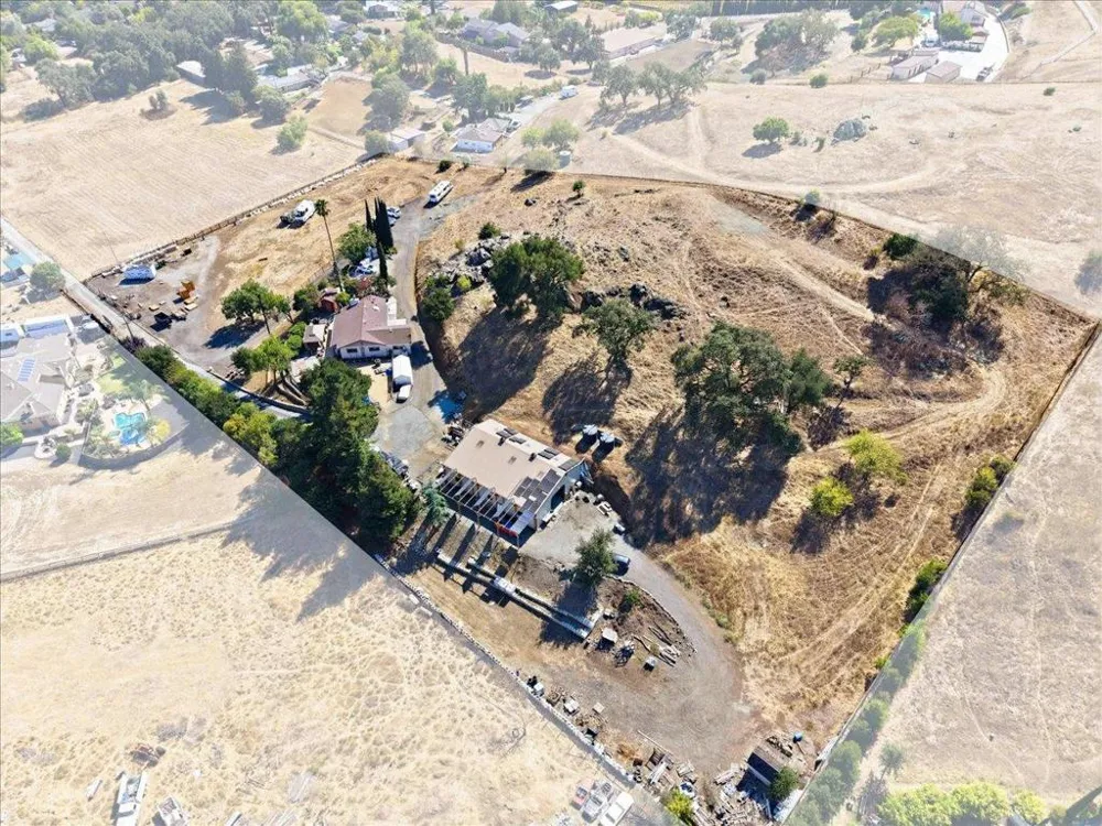 16155 De Witt Morgan Hill, CA 95037
