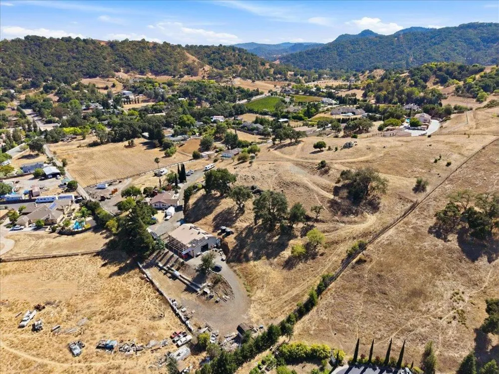 16155 De Witt Morgan Hill, CA 95037